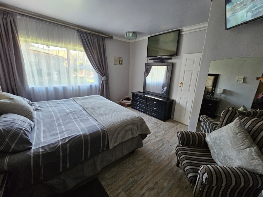 4 Bedroom Property for Sale in Sasolburg Ext 11 Free State